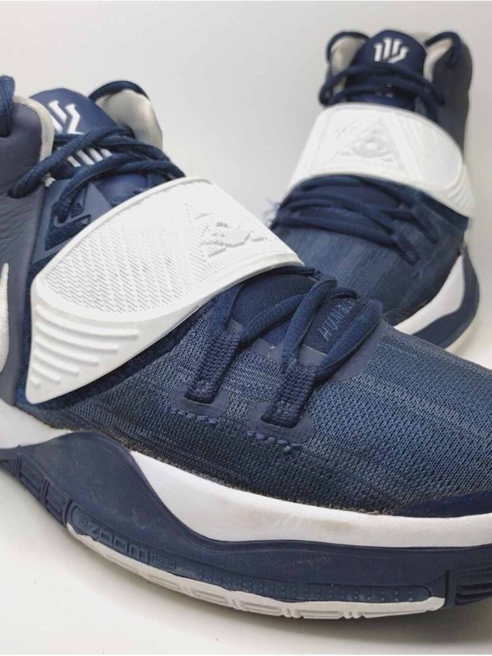 Nike Navy and White Athletic Basketball Shoes with Midfoot Strap